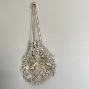 Small 70s vintage ruched bucket bag